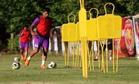 دیدار تدارکاتی شاگردان گل‌محمدی با مس کرمان