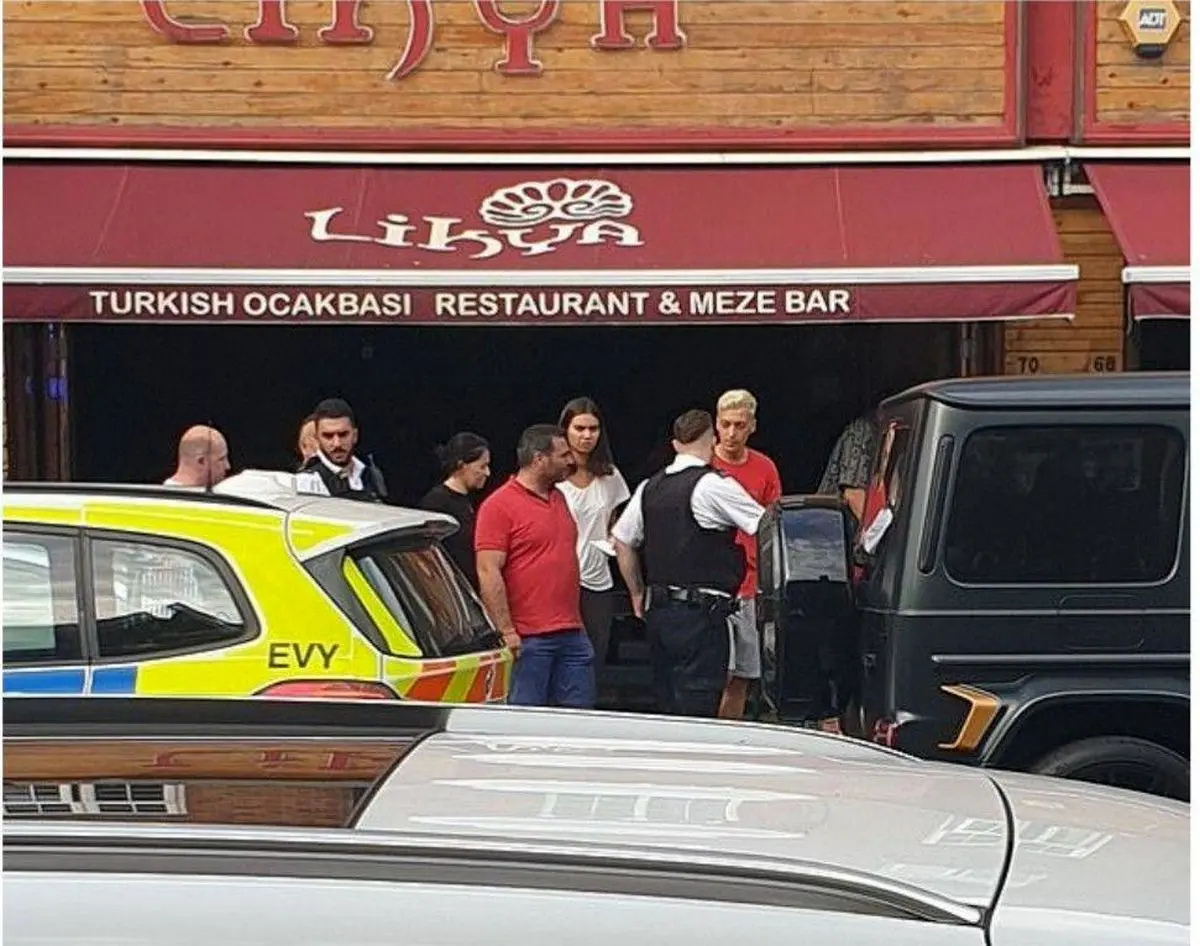 حمله با چاقو به اوزیل در لندن