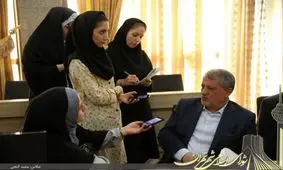 پیشتر در انتخابات شورایاری شرکت نکرده بودم / میزان مشارکت از دوره‌های قبل بیشتر است