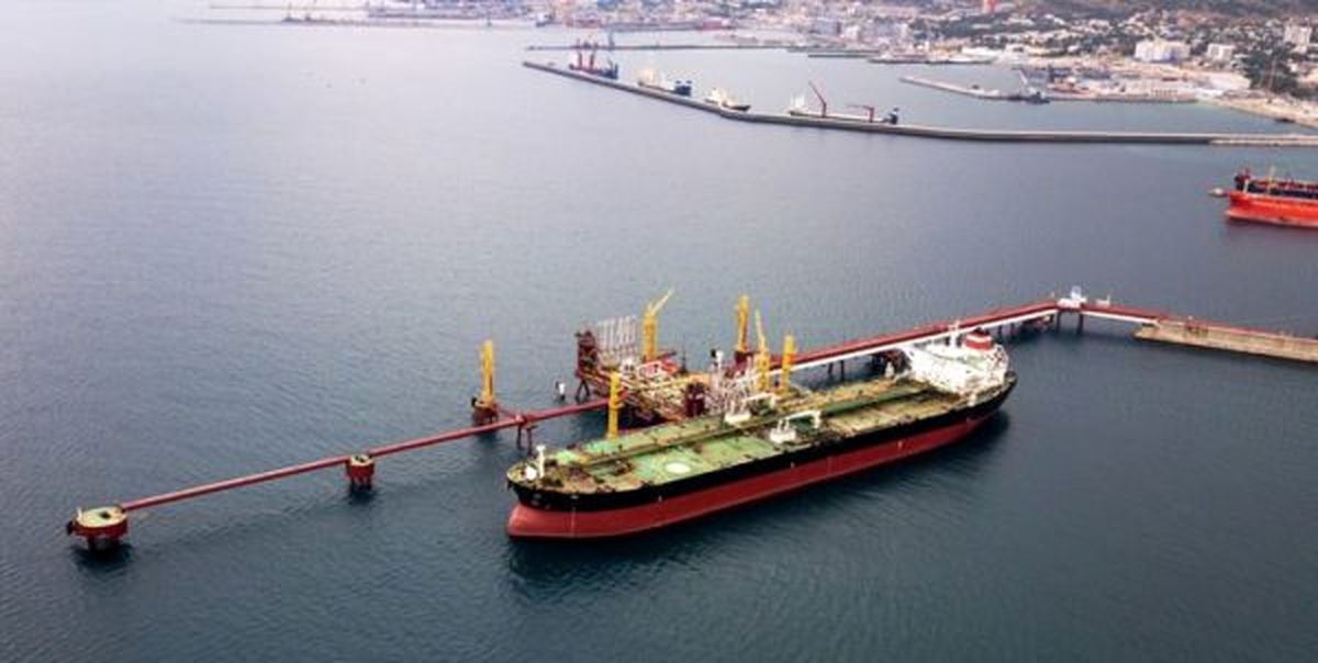 چین با وجود تحریم‌ آمریکا همچنان در حال واردات نفت ایران است