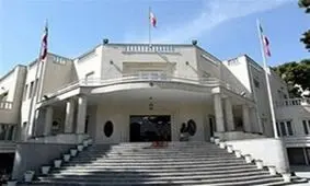 یک نماینده مجلس: اصلاح بودجه یعنی جلوی بریزوبپاش دولت و مجلس گرفته شود / خرج میلیاردی برای یک استخر یعنی چه؟