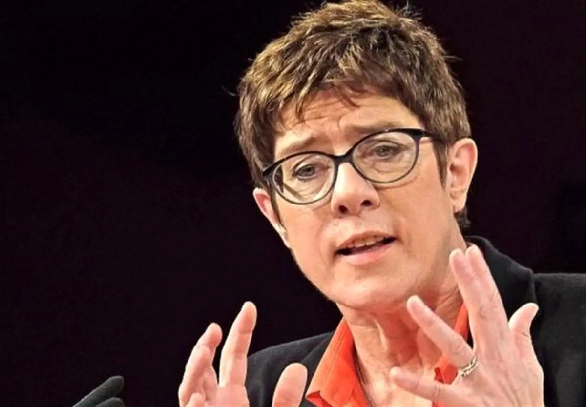 آلمان دوباره عقب نشست / وزیر دفاع آلمان: برنامه مشخصی برای عملیات دریایی در خلیج فارس نداریم