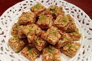 طرز تهیه شیرینی ملکه بادام (شیرینی مخصوص نوروز)