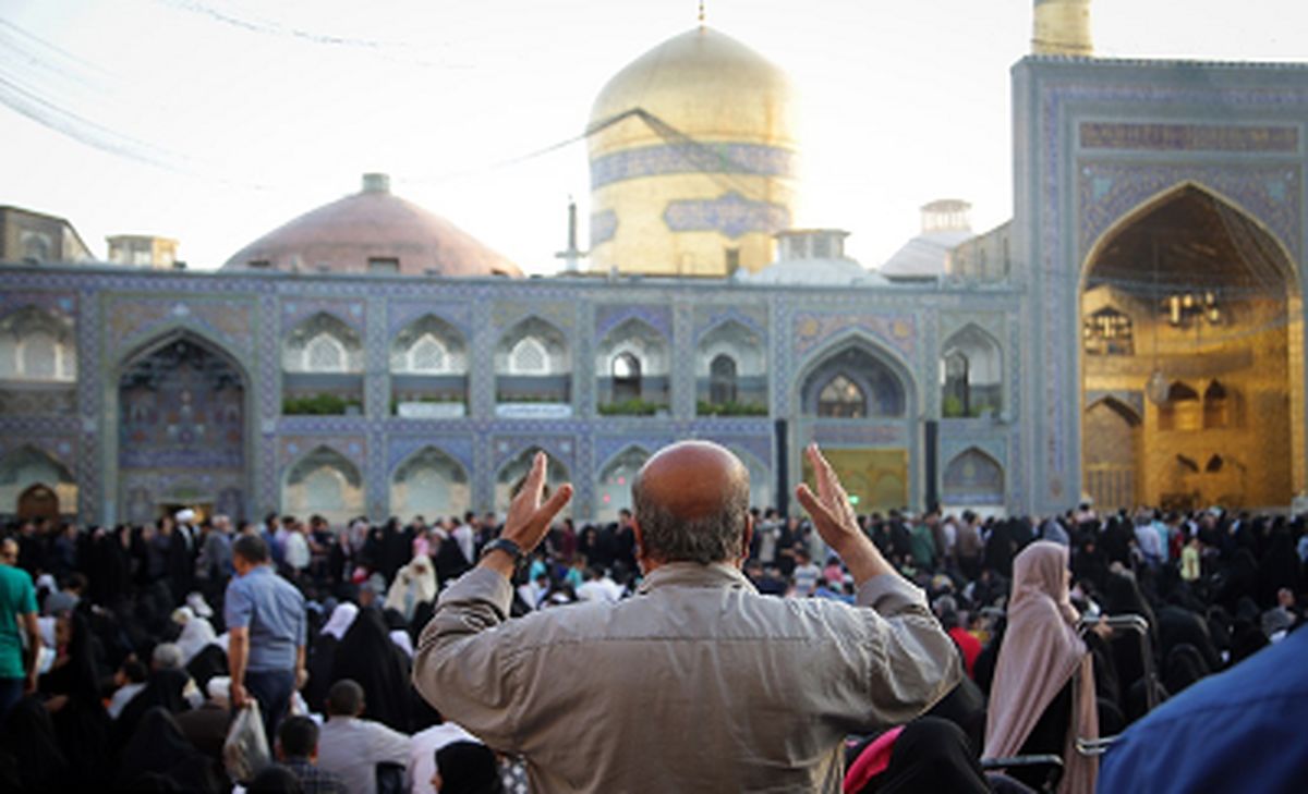 اینجا خلوتگه امن شکفتن غنچه گریهها است