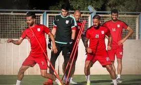 جمع کاپیتا‎ن‌ها در تراکتور دوباره جمع شد