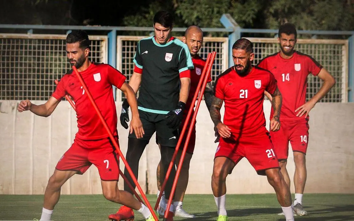 جمع کاپیتا‎ن‌ها در تراکتور دوباره جمع شد