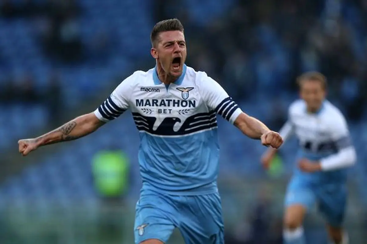 افزایش امید یونایتد به جذب هافبک لاتزیو