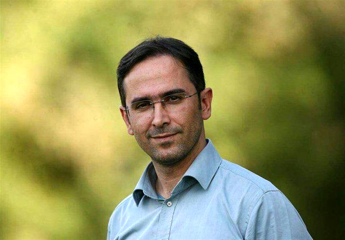 خطیر: افتخاری حق رشد نورافکن را به شارلوا بخشید