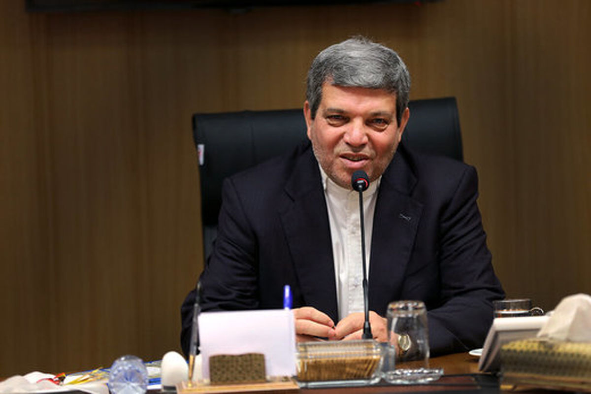 ۷۰ درصد اسامی و نقشهای کتب درسی «مردانه» است