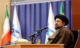 دانشگاه آزاد سر سفره نفت ننشسته و متعلق به همه دانشجویان است