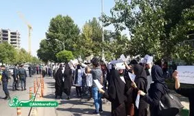 تجمع تعدادی از پرستاران شهر مشهد مقابل استانداری