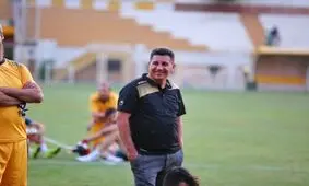 قلعه نویی خندان در انتظار شروع لیگ