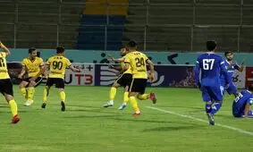 تجربه کمالوند جلوی پرسپولیس به ما کمک می‌کند