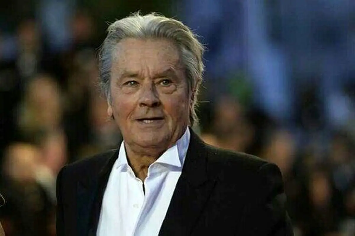 سوپراستار سینما در بیمارستان بستری شد/ آلن دلون سکته مغزی کرد