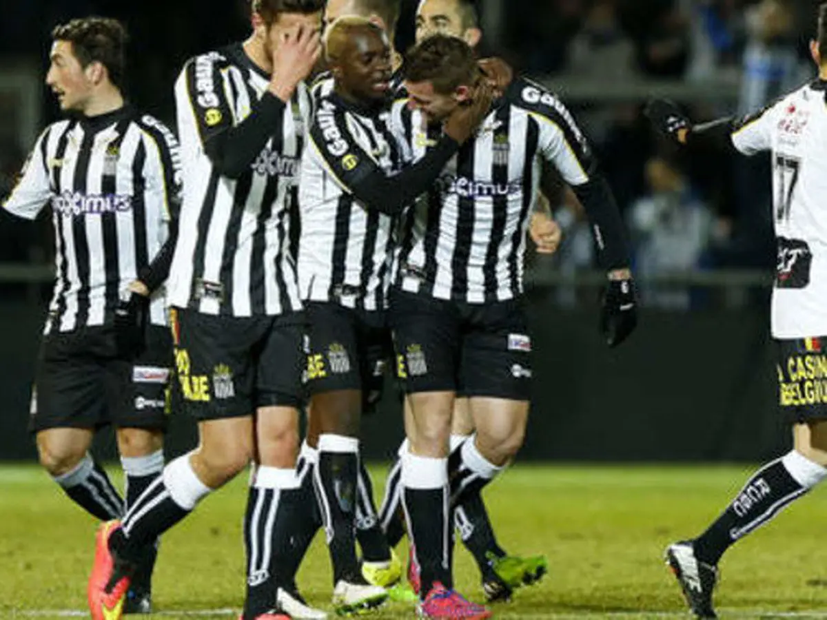 نخستین پیروزی شارلوا با تداوم غیبت ۳ بازیکن ایرانی