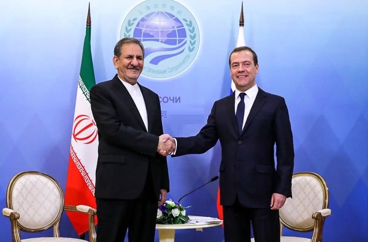 جهانگیری در دیدار نخست وزیر روسیه: آمریکا بدنبال ایجاد ناامنی در خلیج فارس و تنگه هرمز است/ مدودف: موضع ایران در قبال خروج آمریکا از برجام مقتدرانه است