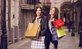 پاسخ روانشناسی به اینکه چرا زنان باید خرید کنند!