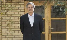 با تورم بالای ۳۰درصد باید هر چند سال یک‌بار صفر پول را برداریم!