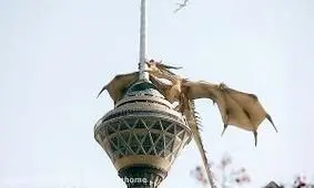 فیلم| اژدها روی برج میلاد