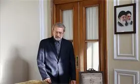 عکسی از علی لاریجانی در حال کوهنوردی در مازندران