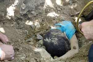 مرگ دلخراش کودک زیر خاک های کامیون در هفت تیر مشهد