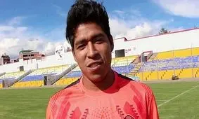 بازیکن پرویی با تراکتور به توافق رسید