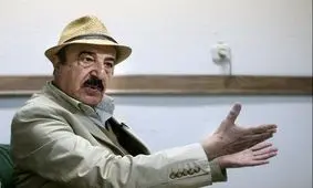 روزی که منوچهر آذری کتش را برای نصرت کریمی زمین کوبید و علی حاتمی تحسینش کرد