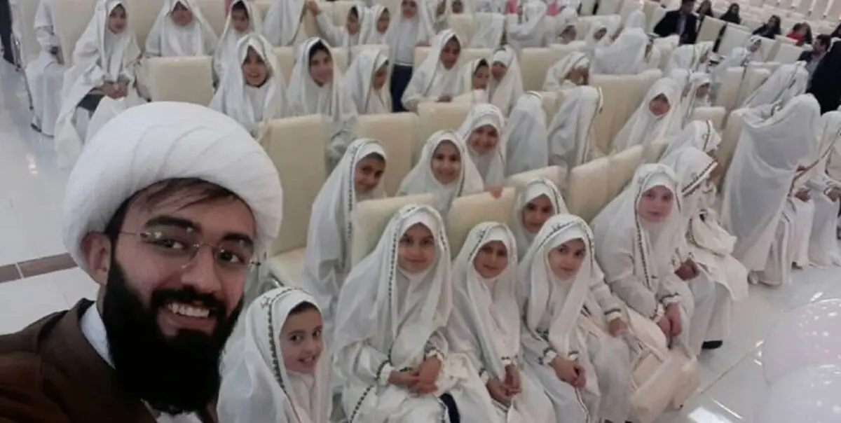طلبه عروسک‌گردانی که محبوب بچه‌های مه‌ولات است / ایده‌ای جالب برای آموزش دین به کودکان