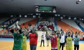 تیم فوتسال فرش آرا توان نزدیکتر شدن به صدر جدول را دارد