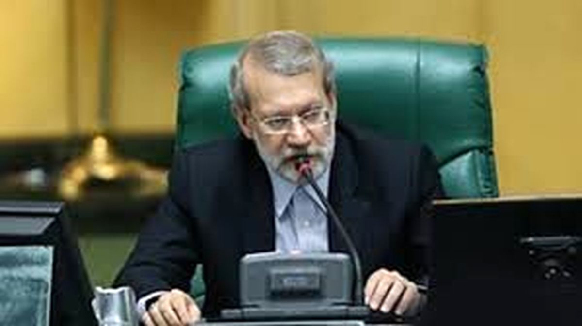 لاریجانی: ملت آمریکا گرفتار رهبران دنکیشوتی شدهاند