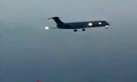 فیلم/ شرایط اضطرارى هواپیماى MD كاسپین به دلیل شكستگى چرخ بر روى عسلویه