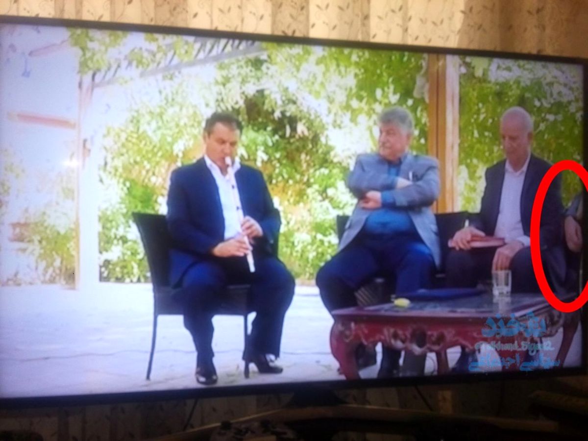 سانسور نوازنده تار در پخش زنده برنامه زندهرود شبکه اصفهان!