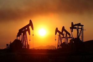 آخرین تلاش‌های آمریکا برای مصادره نفت آدریان/ حرکت به روز یکشنبه موکول شد