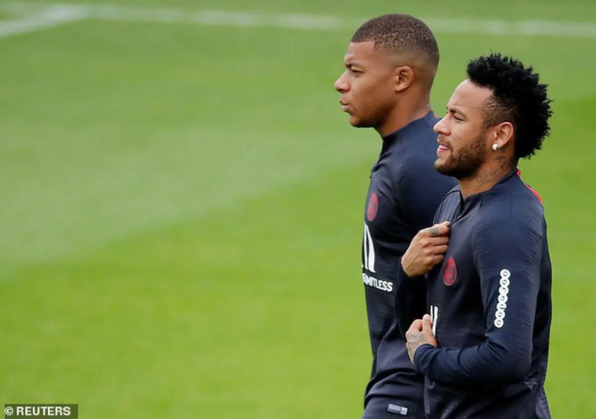 استقبال گرم از نیمار در تمرینات PSG (عکس)