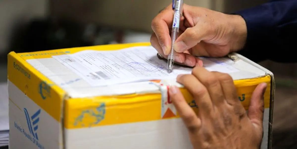 رونمایی از لوگوی جدید و ناوگان موتوری پست