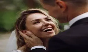 زبان بدن در روابط عاشقانه چه می‌گوید؟