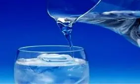 در این مواقع از نوشیدن آب پرهیز کنید!