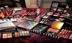 عوارض و خطرات استفاده نادرست از محصولات آرایشی