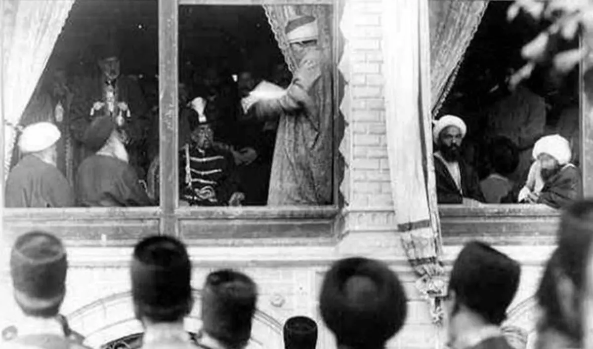 از صدور فرمان مشروطه، صدوسیزده سال گذشت