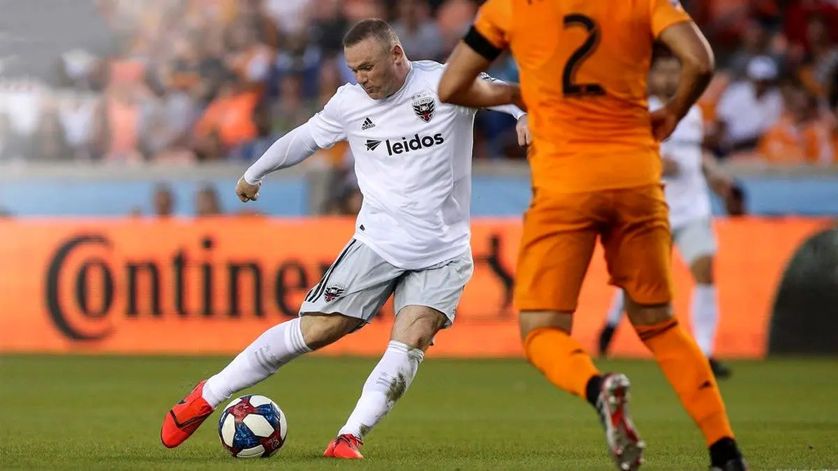 رونی به انگلیس باز می‌گردد؟