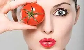 ۱۰ ماسک صورت خانگی که خانم‌ها باید استفاده کنند