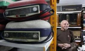 رادیوهای قدیمی‌ام در انتظار ثبت "گینس" است/ به هر یک از فرزندانم "یک رادیو" به ارث می‌رسد؛ امیدوارم راهم را ادامه دهند