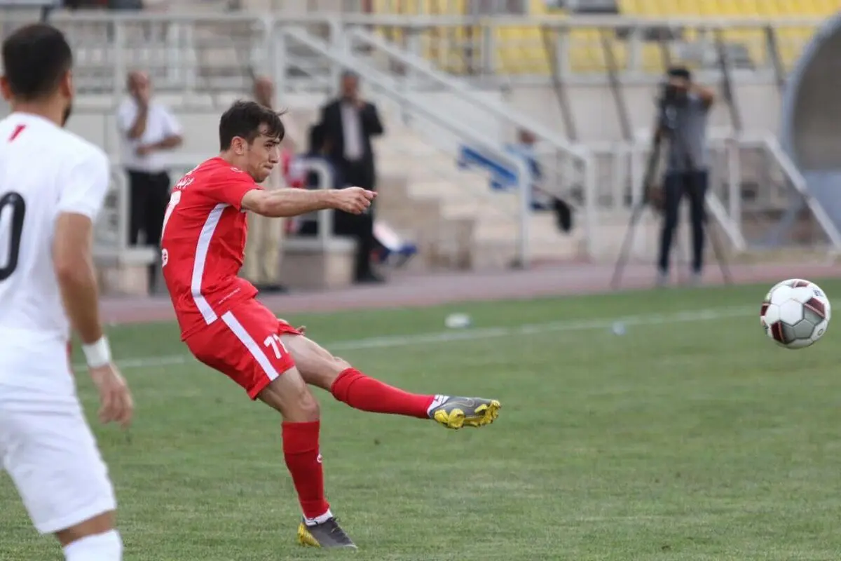 فرشاد و تجربه پست جدید در پرسپولیس