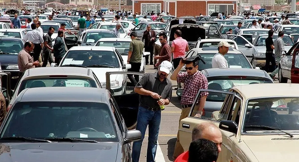 قیمت خودرو در بازار امروز ۱۷ مرداد ۹۸ / ثبات قیمت‌ها در بازار خودرو