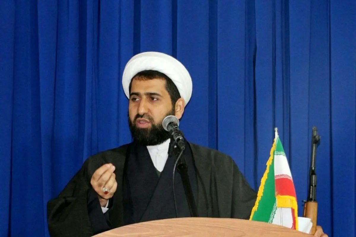 واکنش امام جمعه اسالم به ویدئوی «کوچه نسترن»: دست روی دست گذاشتیم تا یک خواننده لس آنجلس نشین خط جهاد و شهادت را وارونه جلوه دهد / «کوچه نسترن» همانجاست که برخی مسئولان سرها را زیر برف کرده اند و راحت خوابیده‌اند