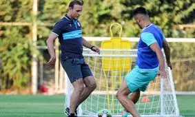 آقایحیی هنوز هم دریبل نمی خورد!