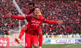 تراکتور همچنان به دنبال جذب مهاجم خارجی