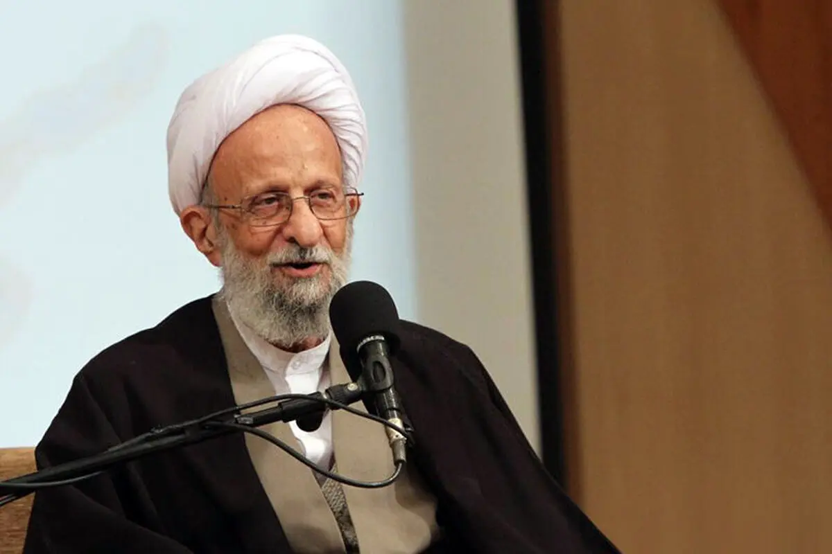 مصباح یزدی: هنوز این پرسش برای برخی مطرح است که آیا دین باید در امور سیاسی شرکت کند یا خیر؟