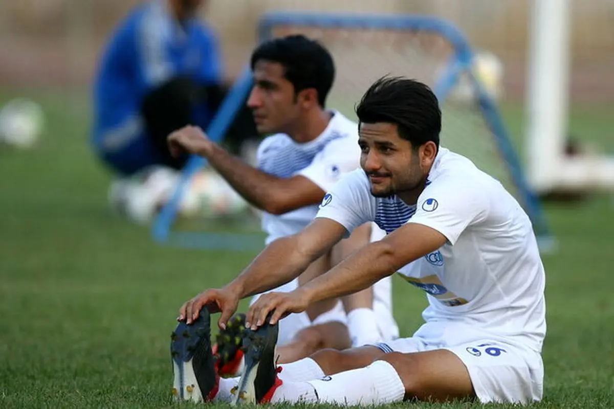 غلامی: دفاع وسطم اما هر چه رییس تیم بخواهد انجام می‌دهم