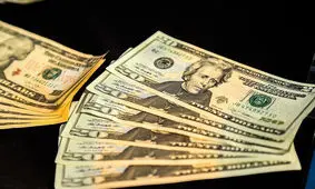 نرخ ۴۷ ارز دولتی در آخرین روز مرداد ۹۸ / قیمت ۲۶ اسعار بین بانکی کاهش یافت + جدول